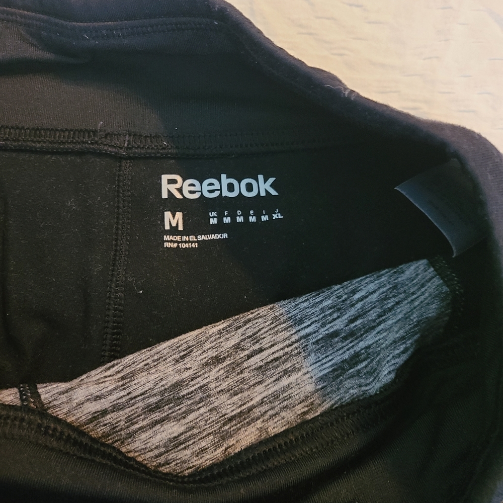Medium Reebok Leggings